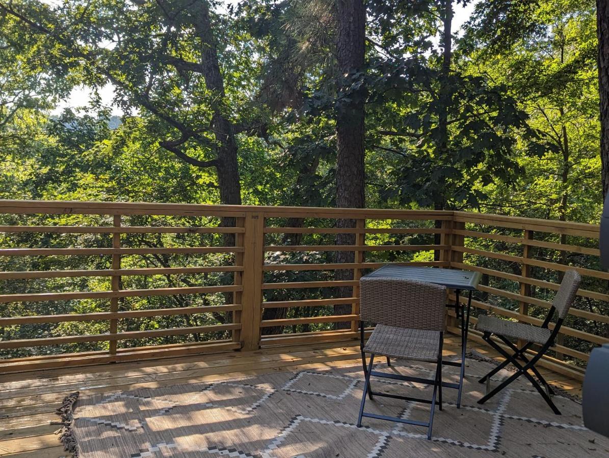 Apartament Cabin #6 With Hot Tub Deck And Sunset View At Loblolly Pines Eureka Springs Zewnętrze zdjęcie