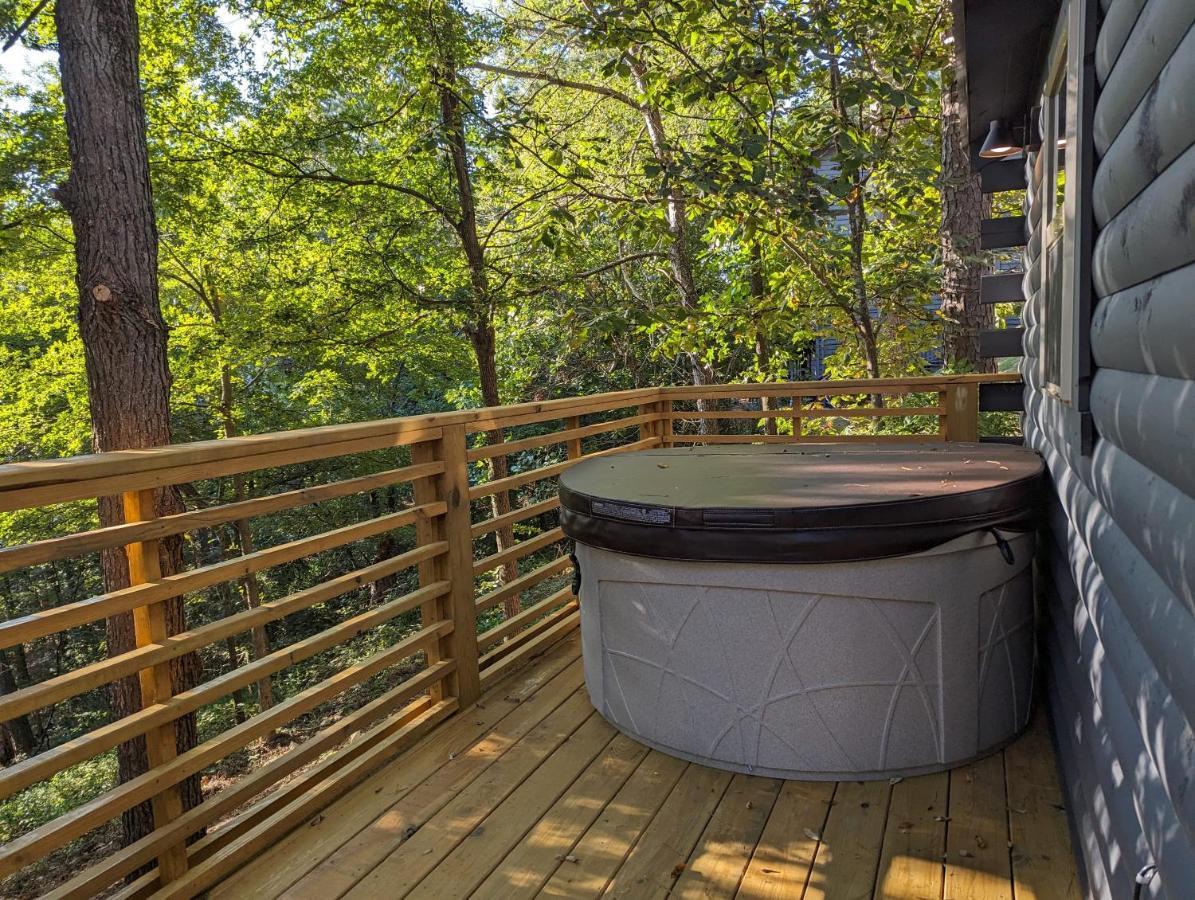 Apartament Cabin #6 With Hot Tub Deck And Sunset View At Loblolly Pines Eureka Springs Zewnętrze zdjęcie